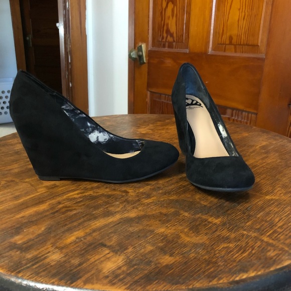 Black wedges - Picture 1 of 3